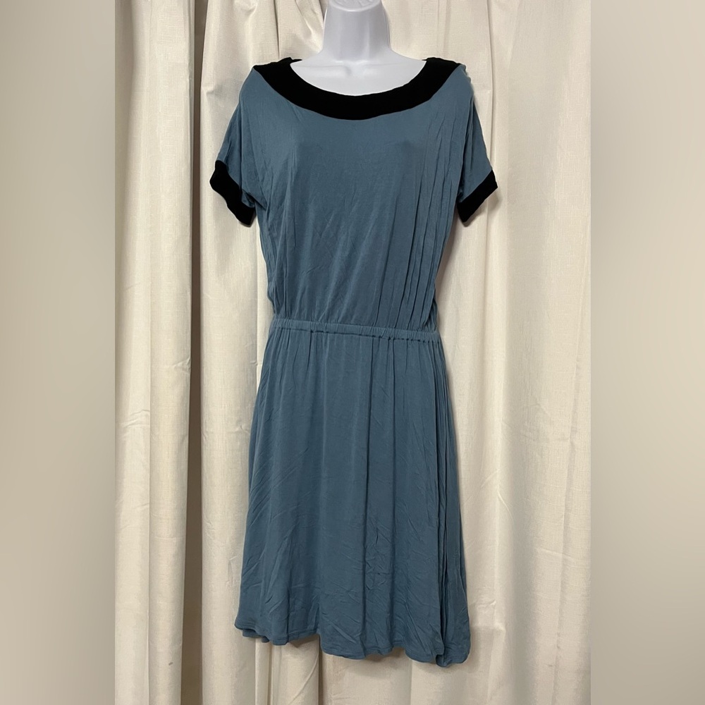 Loveappella Women’s Mid Length Black & Blue Rayon Dress Size Small